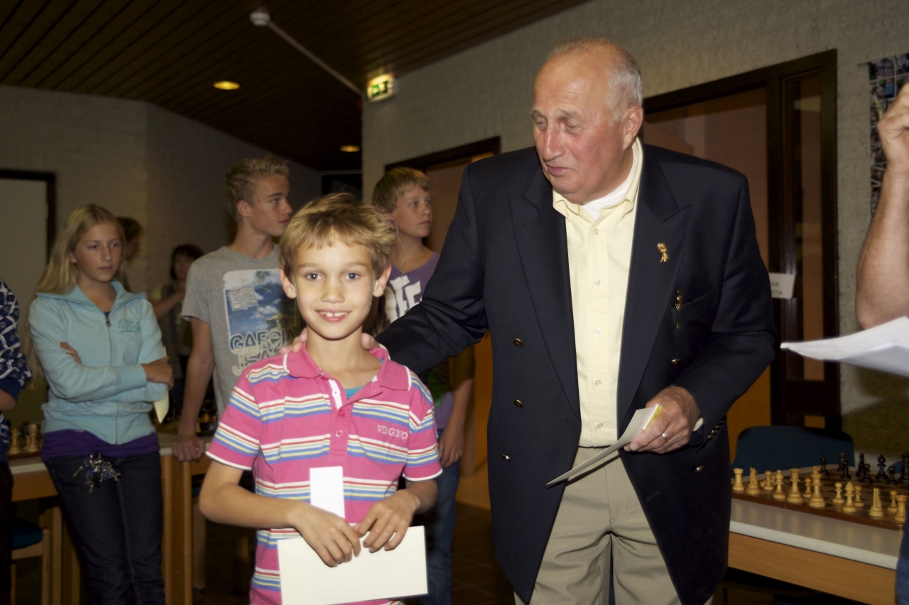 DSC05830-_2048